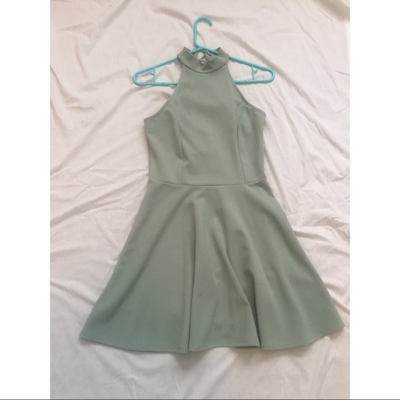 Mint green dress - Picture 1 of 3